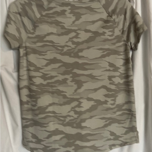 Athletics Works SZ-XL(14-16)- Gender Neutral Camouflage Teen Design-Grey Colors - Picture 4 of 13